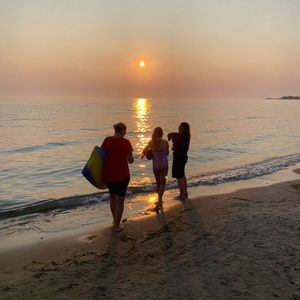 Meet your Posher, Bruce